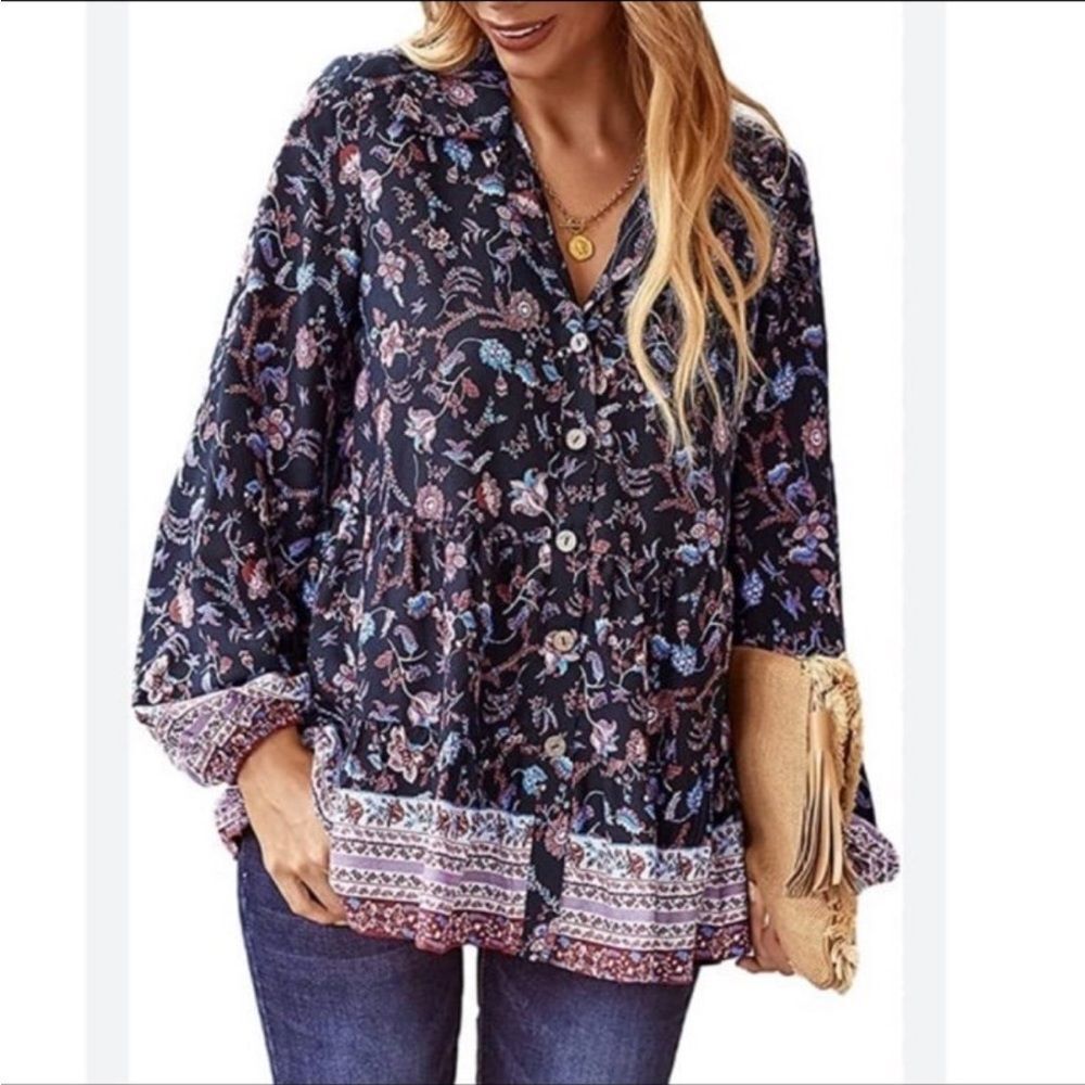 NWT Kaywide Floral Print Bohemian Button Down Shirt. Size Medium.